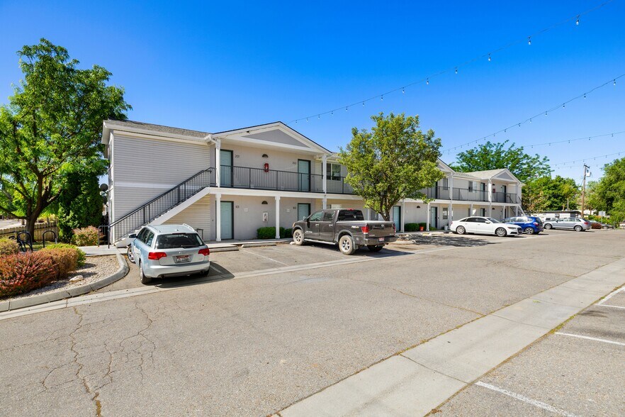 1677-1689 N Raymond St, Boise, ID à vendre - Photo de l’immeuble – Image 3 sur 10