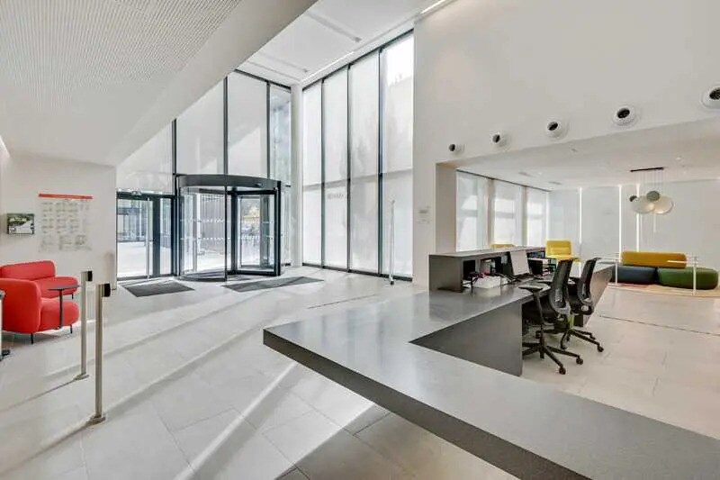 9 Rue Emile Borel, Paris à louer - Photo de l’immeuble – Image 3 sur 10