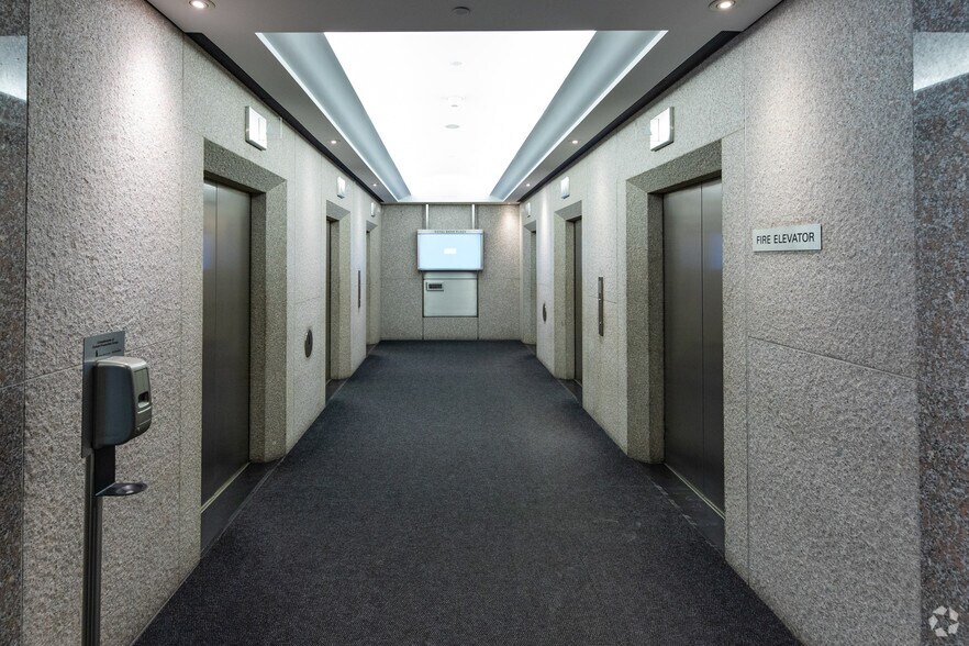 200 Bay St, Toronto, ON à louer - Hall d’entrée – Image 2 sur 21