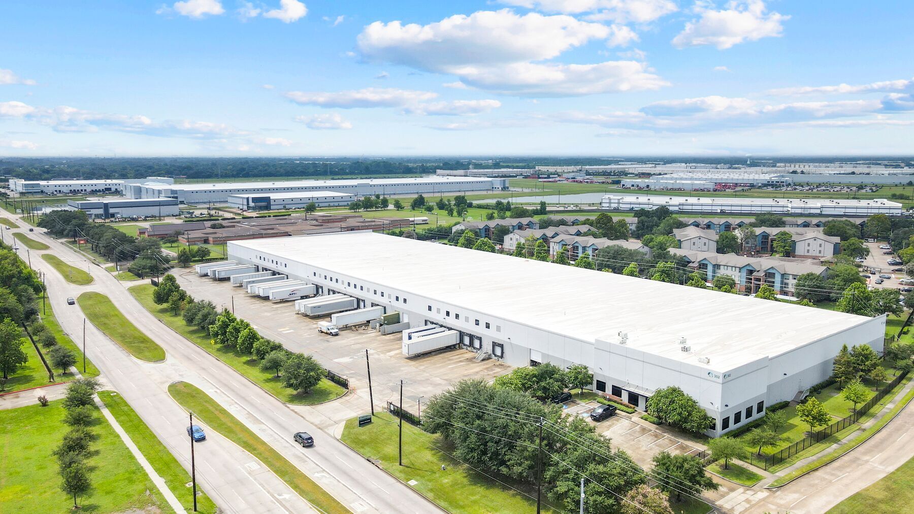 302 West Rd, Houston, TX à louer Photo de l’immeuble– Image 1 sur 11