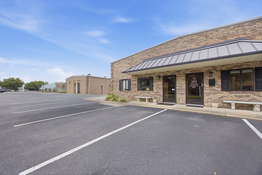 115 Bailey Dr, Niceville, FL à louer - Photo de l’immeuble – Image 3 sur 10