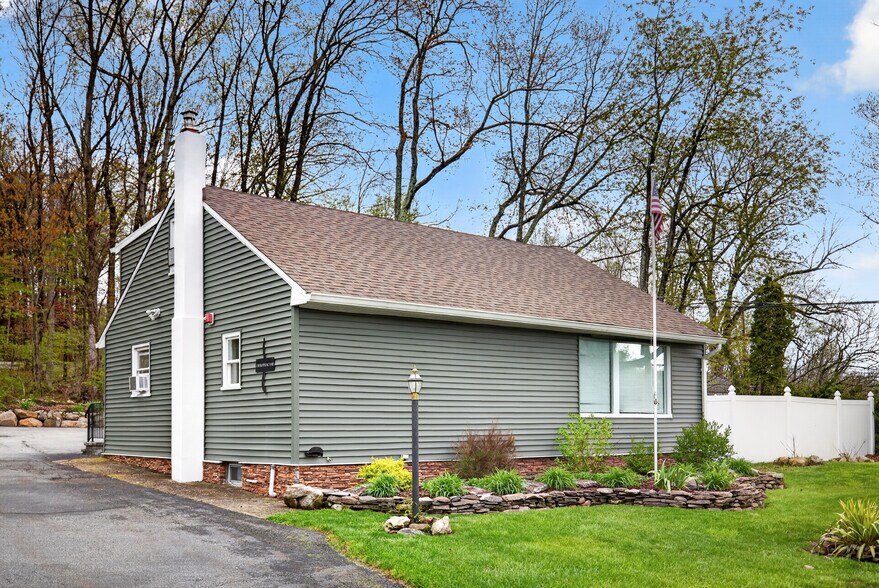 187 Breakneck Rd, Highland Lakes, NJ à vendre - Photo de l’immeuble – Image 2 sur 43