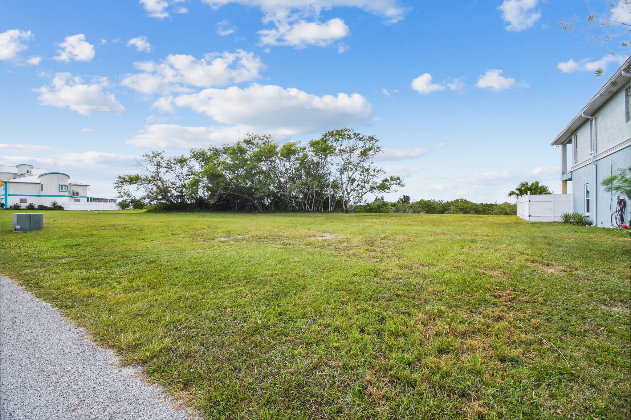 SOUTHWIND, Hudson, FL à vendre Photo principale– Image 1 sur 44