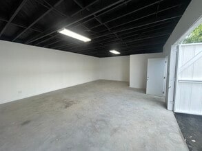 2646-2656 La Cienega Ave, Los Angeles, CA à louer Photo intérieure– Image 1 sur 9