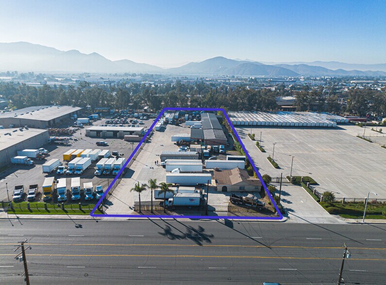 15405 Valley Blvd, Fontana, CA à louer - Aérien – Image 3 sur 19