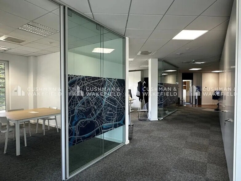 Bureau dans Strasbourg à louer - Photo de l’immeuble – Image 3 sur 12