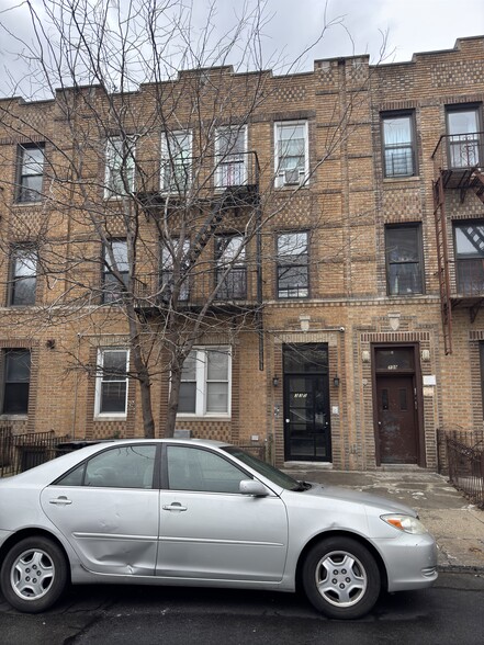 335 E 34th St, Brooklyn, NY à vendre - Photo de l’immeuble – Image 2 sur 2