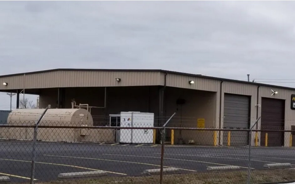 1912 Pembroke Rd, Hopkinsville, KY à vendre - Photo de l’immeuble – Image 3 sur 5