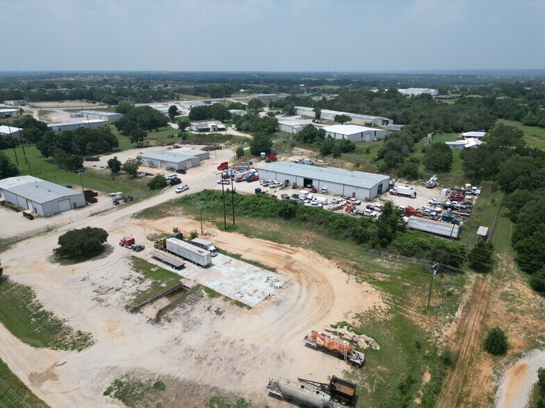 207 Samuel Dr, Weatherford, TX à louer - Photo de l’immeuble – Image 2 sur 14