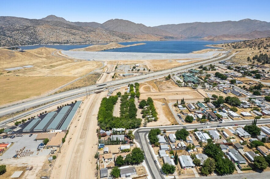 6950 Lake Isabella Blvd, Mountain Mesa, CA à vendre - Photo de l’immeuble – Image 2 sur 7