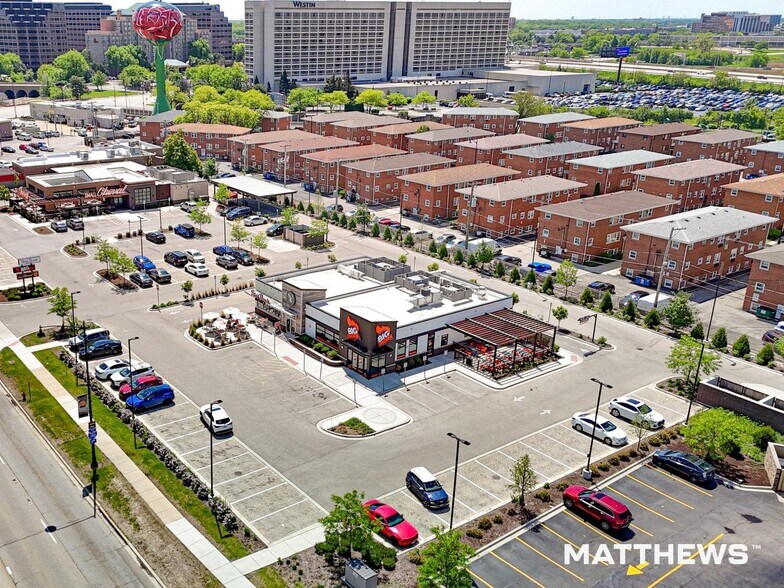 9437 W Higgins Rd, Rosemont, IL à vendre - Photo de l’immeuble – Image 2 sur 5