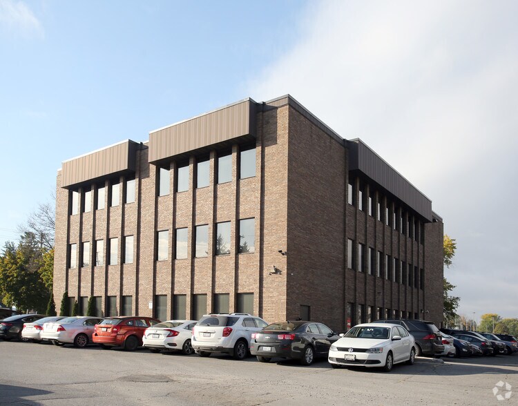 219 Oxford St W, London, ON à louer - Photo de l’immeuble – Image 3 sur 4