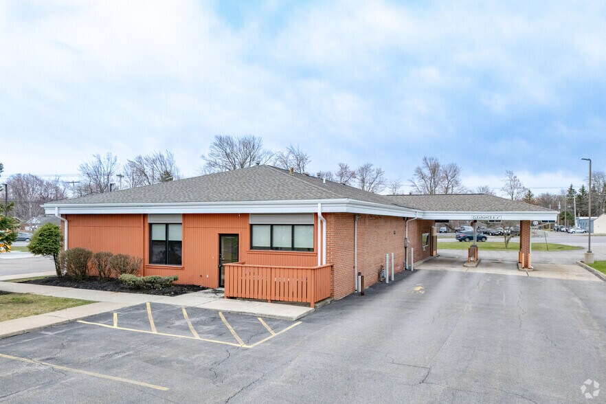 6840 Erie Rd, Derby, NY à vendre - Photo de l’immeuble – Image 2 sur 12