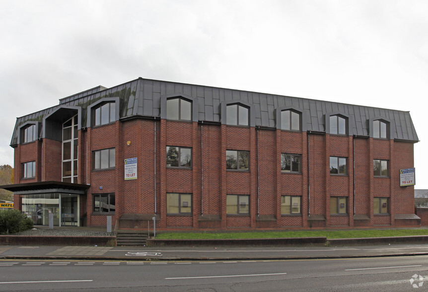 Brighton Rd, Redhill à louer - Photo de l’immeuble – Image 2 sur 3