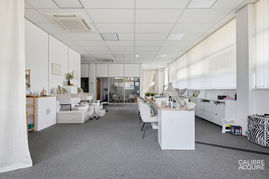 Edinburgh Way, Harlow à vendre - Photo de l’immeuble – Image 2 sur 44