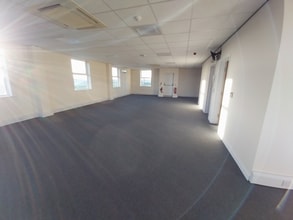 10 Pioneer Way, Lincoln à louer Photo intérieure– Image 1 sur 4