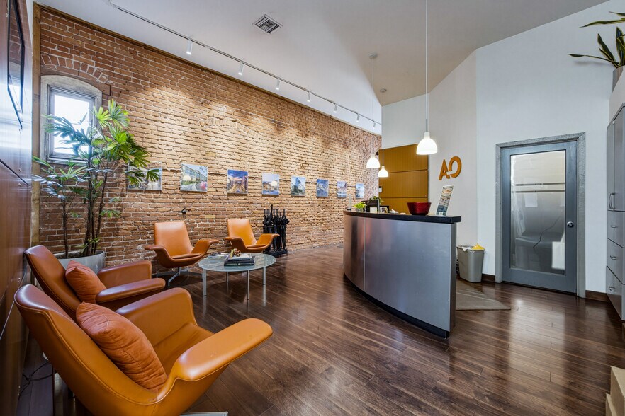 144 N Glassell St, Orange, CA à louer - Photo intérieure – Image 2 sur 16