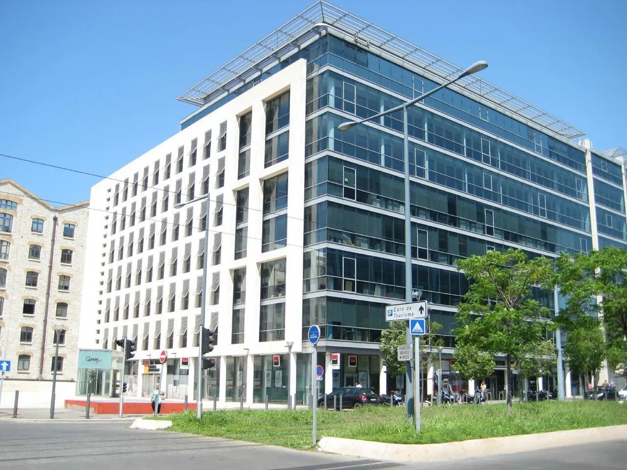 Bureau dans Marseille à louer Photo principale– Image 1 sur 4