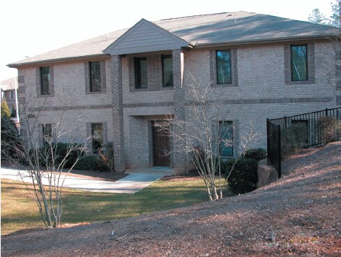 1300 SE Maynard Rd, Cary, NC à vendre - Photo de l’immeuble – Image 2 sur 5