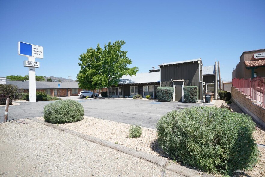 20031 W Valley Blvd, Tehachapi, CA à vendre - Photo de l’immeuble – Image 2 sur 22