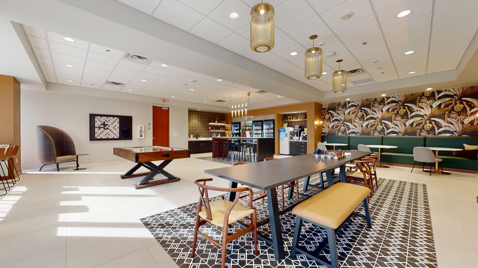 701 S Xenia Ave, Golden Valley, MN à louer - Numérisation 3D Matterport – Image 2 sur 24