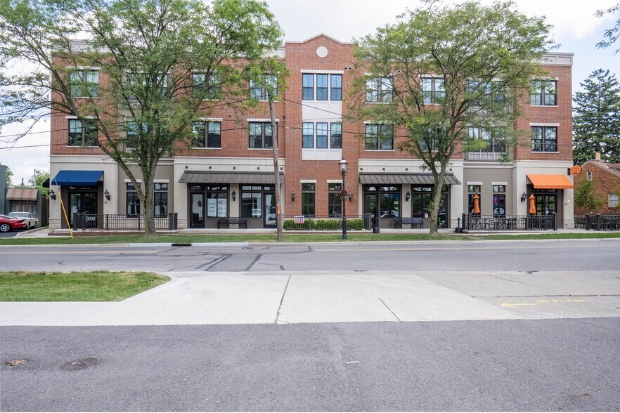 18 W Waterloo St, Canal Winchester, OH à louer - Photo de l’immeuble – Image 2 sur 12