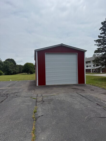 65 Belmont St, South Easton, MA à vendre - Photo de l’immeuble – Image 2 sur 11