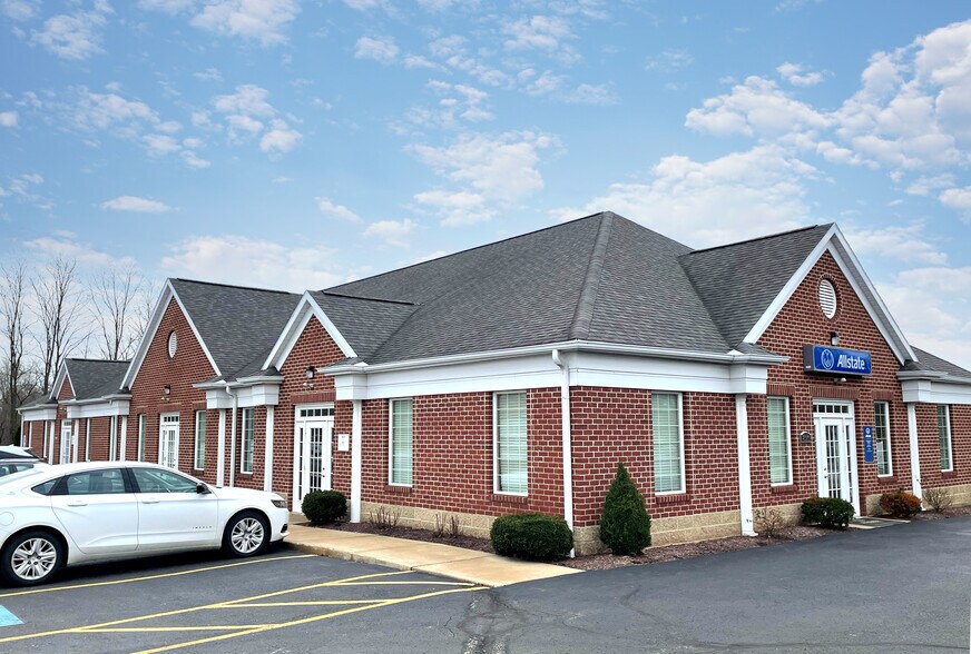 8312-8340 Cleveland Ave NW, North Canton, OH à louer - Photo de l’immeuble – Image 2 sur 10