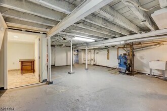 413 Hackensack St, Carlstadt, NJ à louer Photo intérieure– Image 1 sur 7