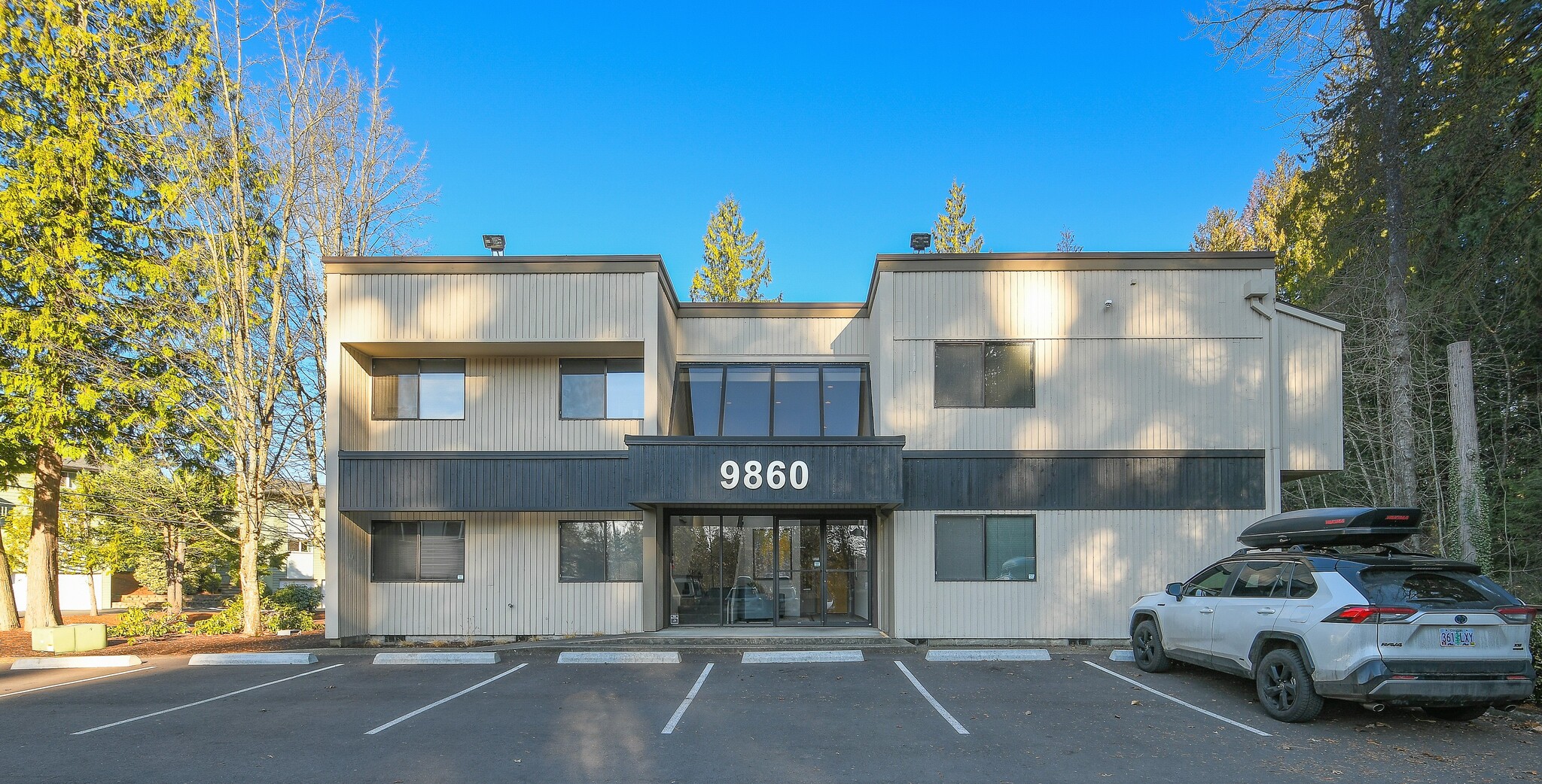 9860 SW Hall Blvd, Tigard, OR à louer Photo principale– Image 1 sur 16
