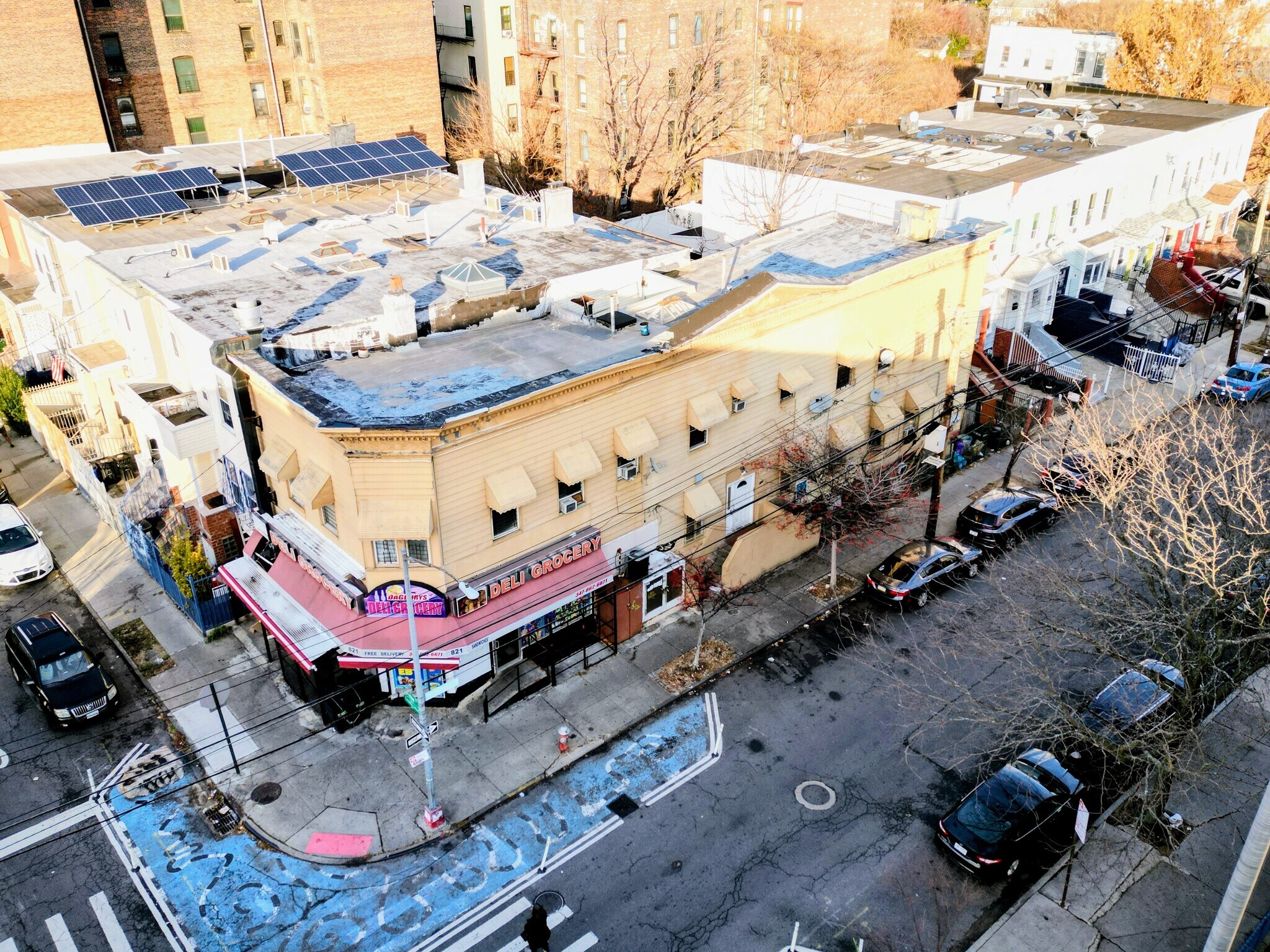 825 Jennings St, Bronx, NY à vendre Photo principale– Image 1 sur 6