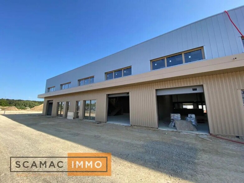 Local d'activités dans Marolles-en-Hurepoix à vendre - Photo de l’immeuble – Image 3 sur 8