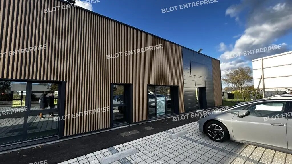 Bureau dans La Bouëxière à vendre Photo de l’immeuble– Image 1 sur 9