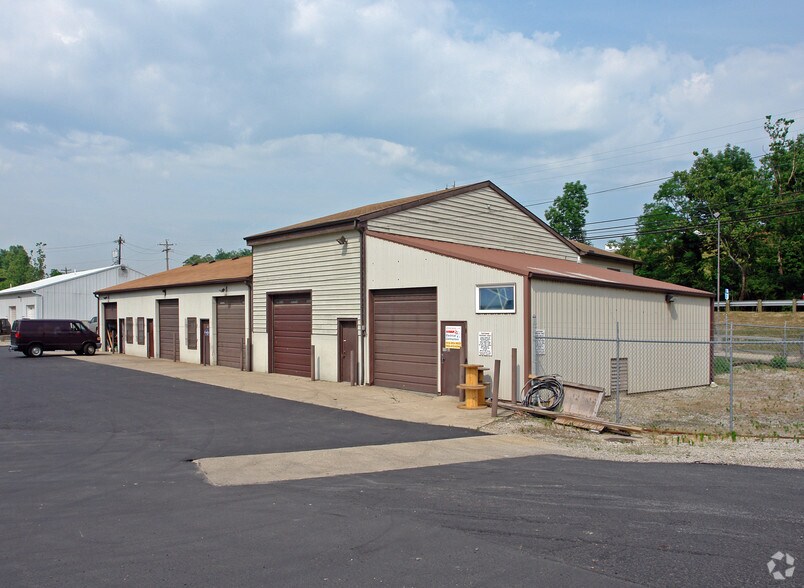 6088 State Route 128, Miamitown, OH à vendre - Photo principale – Image 1 sur 4