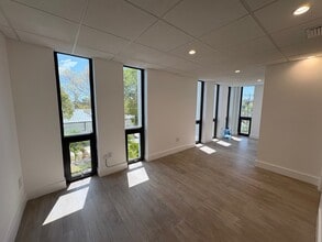 1900 Coral Way, Miami, FL à vendre Photo intérieure– Image 2 sur 8