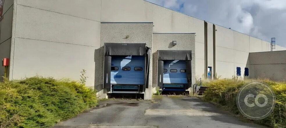 Industriel/Logistique dans Iwuy à vendre - Photo de l’immeuble – Image 3 sur 8