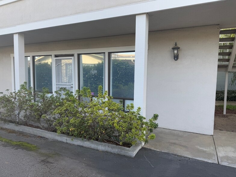 1717 Seabright Ave, Santa Cruz, CA à louer - Photo de l’immeuble – Image 3 sur 8