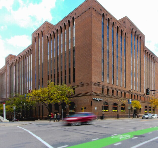100-116 N 6th St, Minneapolis, MN à louer - Photo de l’immeuble – Image 1 sur 15