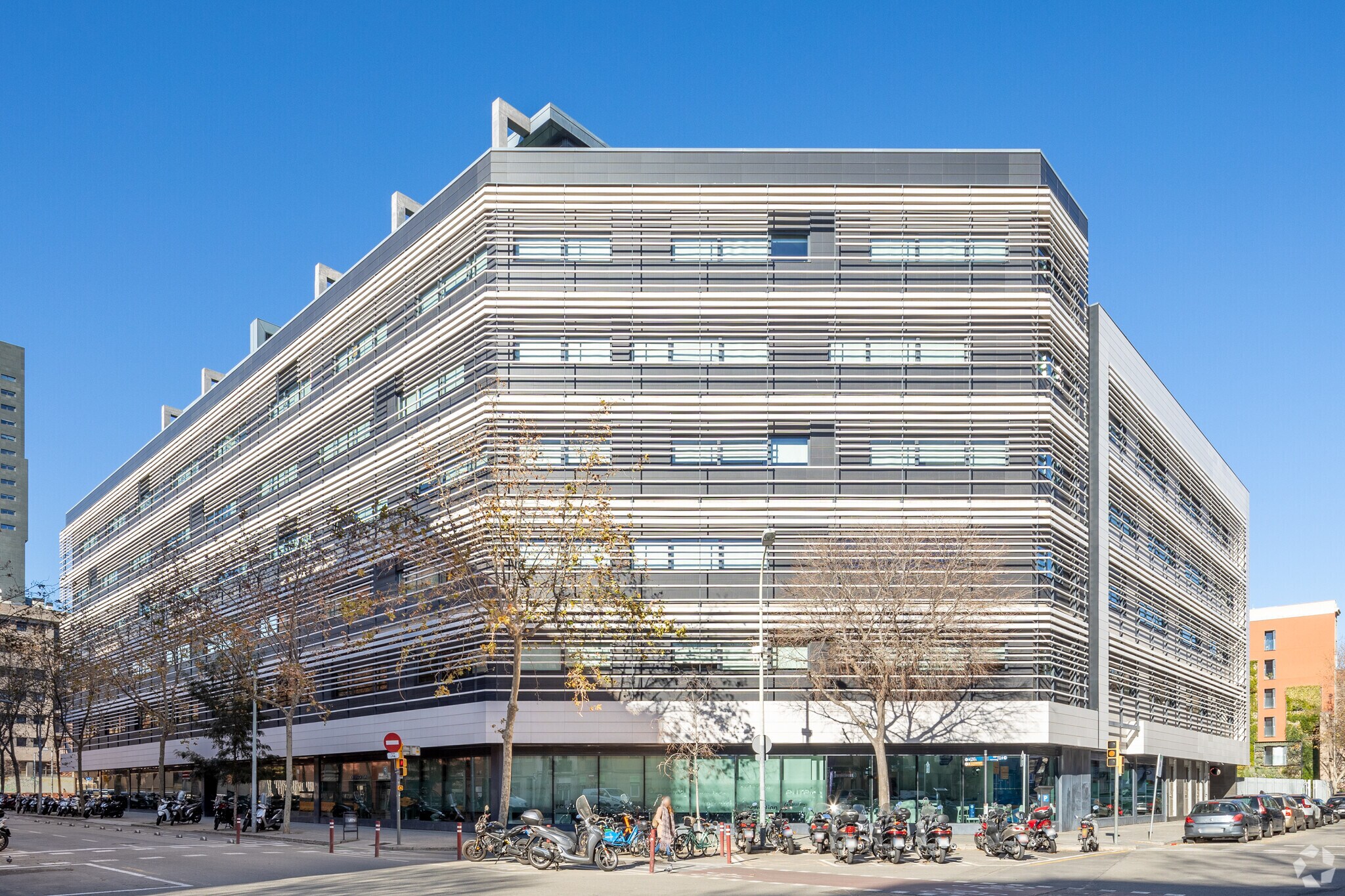 Camí Antic de València, 54, Barcelone, Barcelona à louer Photo de l’immeuble– Image 1 sur 7