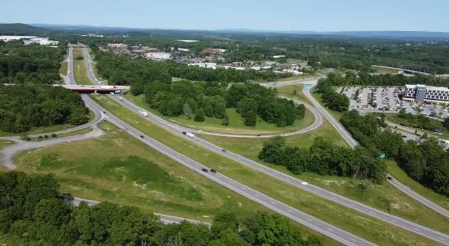 599 E Main St, Middletown, NY à louer - Vidéo sur l’annonce professionnelle – Image 3 sur 15