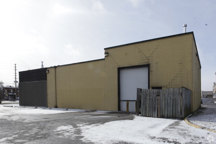 5804 Hwy-7 E, Markham, ON à louer - Photo de l’immeuble – Image 2 sur 2