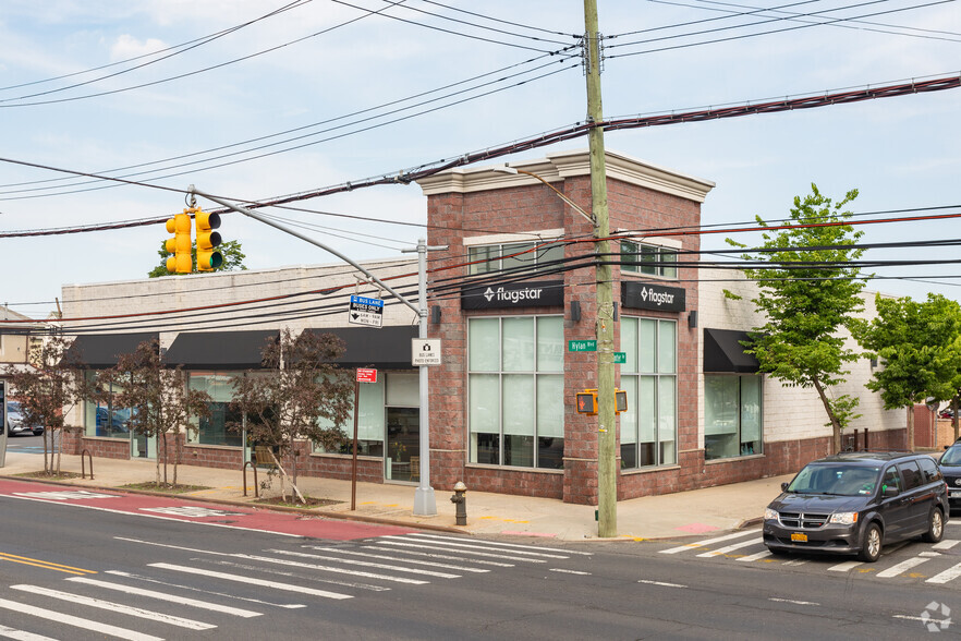 2066 Hylan Blvd, Staten Island, NY à louer - Photo principale – Image 1 sur 7