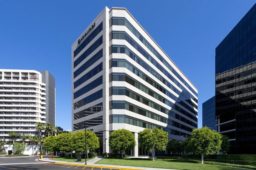 18100 Von Karman Ave, Irvine, CA à louer - Photo de l’immeuble – Image 1 sur 26