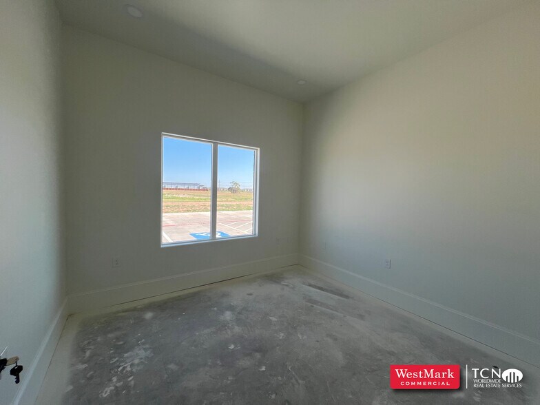 13918 Indiana Ave, Lubbock, TX à vendre - Photo de l’immeuble – Image 2 sur 4
