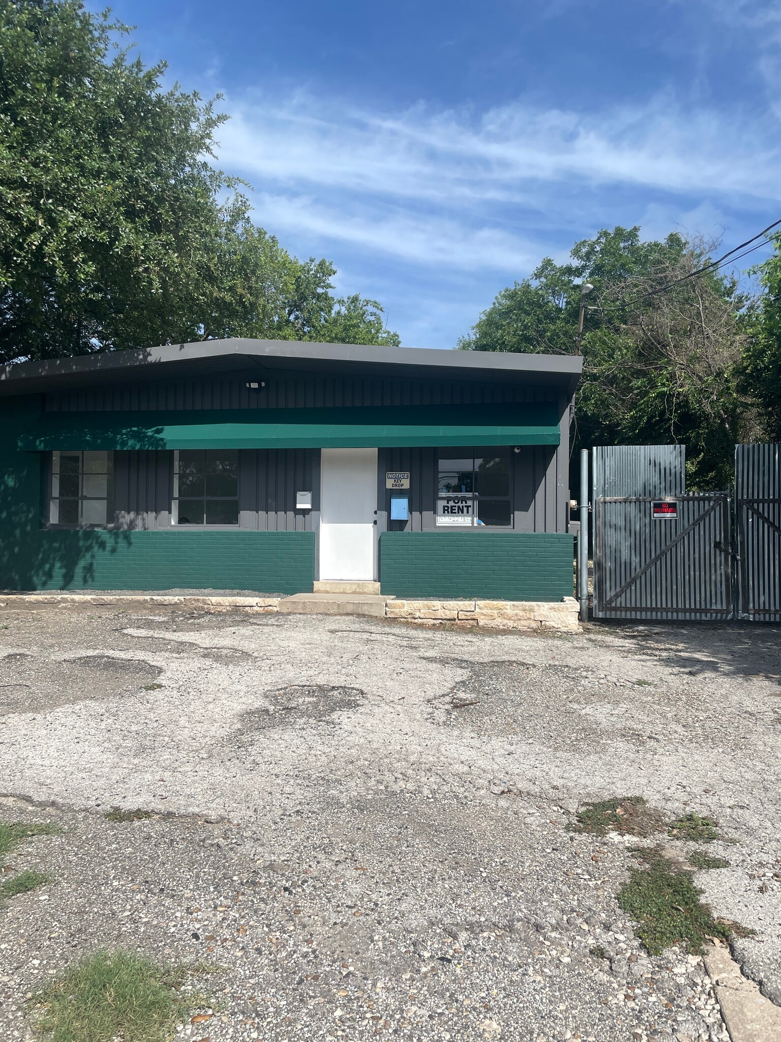 6516 Shirley Ave, Austin, TX à louer Photo de l’immeuble– Image 1 sur 6