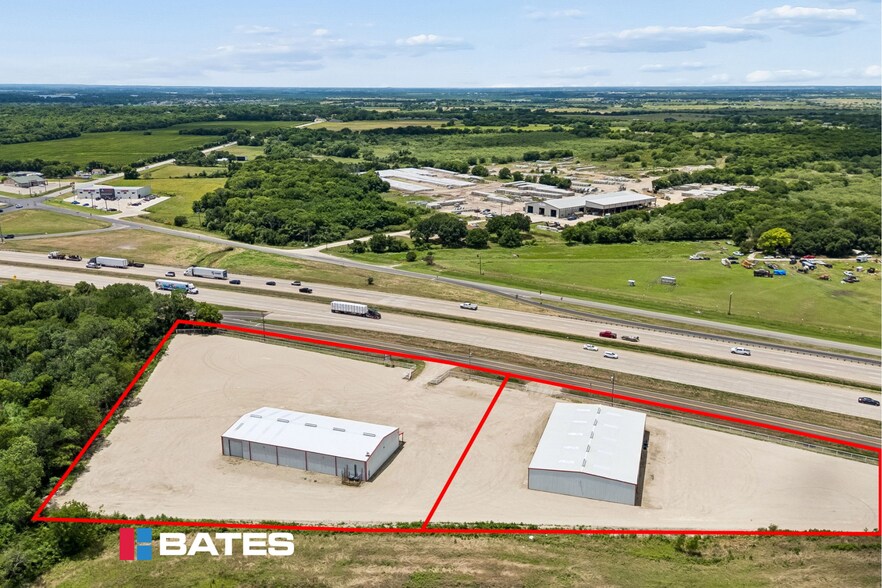 5200 N I-45 Hwy, Ennis, TX à louer - Photo principale – Image 1 sur 21