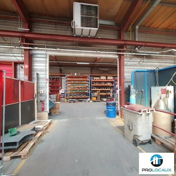Local d'activités dans Voiron à vendre - Photo intérieure – Image 2 sur 12