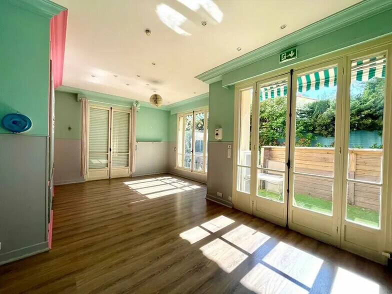 Bureau dans Nice à louer - Photo de l’immeuble – Image 1 sur 7