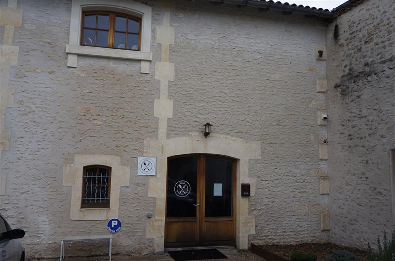 Bureau dans Boutiers-Saint-Trojan à louer - Photo de l’immeuble – Image 1 sur 4