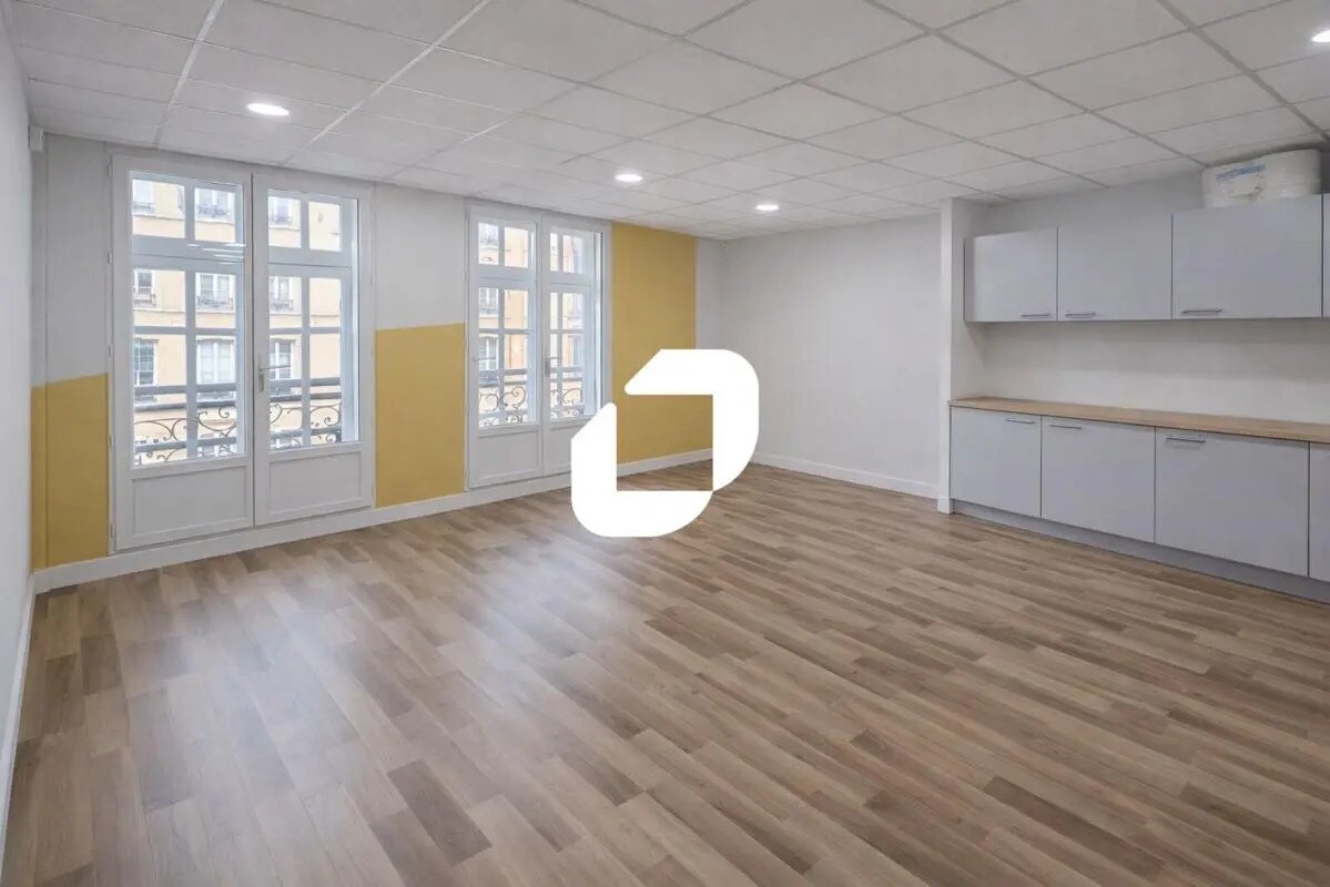 26 Rue Du Faubourg Saint-Antoine, Paris à louer Photo intérieure– Image 1 sur 11